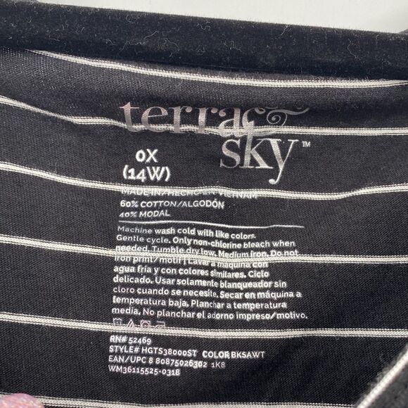 3For$20 Terra Sky Black &Whiite LongSleeve size Ox - Picture 2 of 4